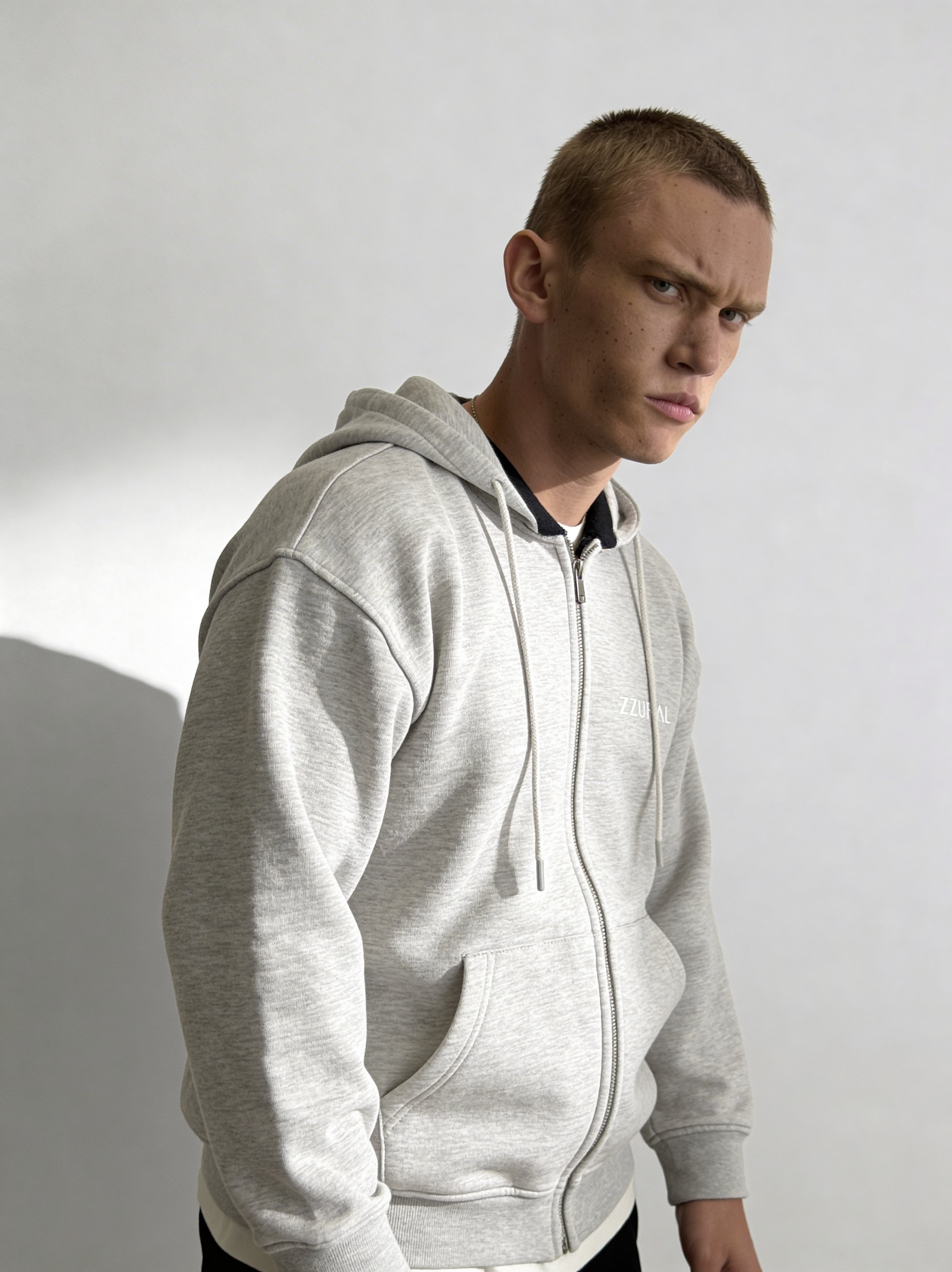 ZZUFAL - CORE ZIP GRAY HOODIE - ZH002